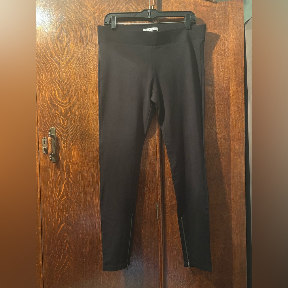 CAbi Midtown Pointe Ridding Leggings with Ankle Zipper…. New…Never Worn, Size M.